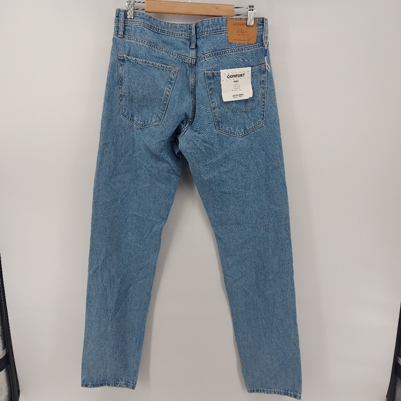 Jack & Jones Comfort Mike Jeans - Picture 8 of 11